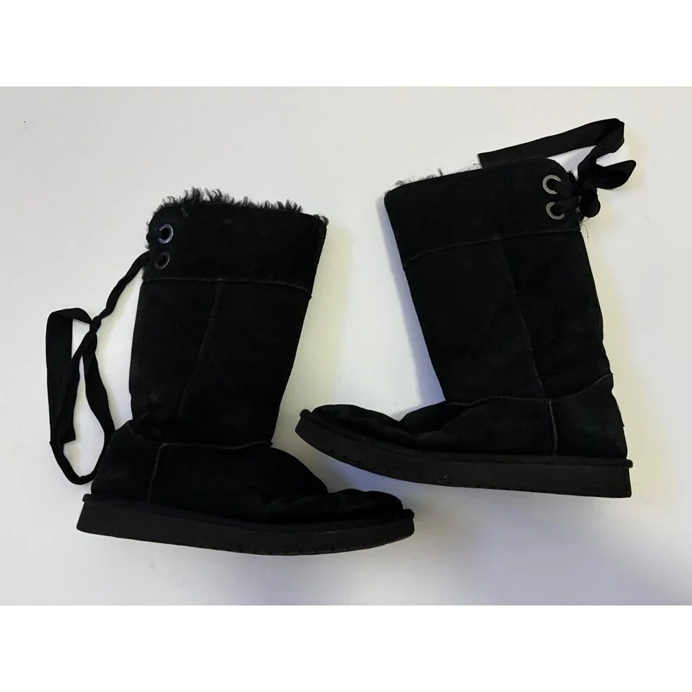 Kookaburra by Ugg Size 9